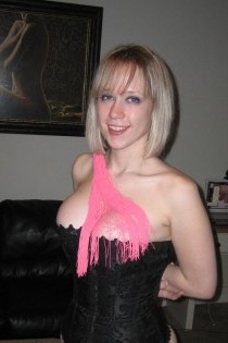 , 23  female escort, evansville