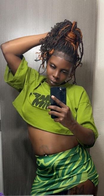 662-829-9898, 25  female escort, Evansville