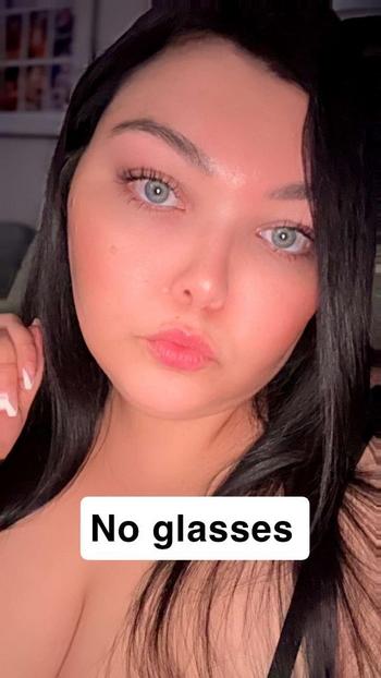 Jazmine, 27  female escort, Evansville