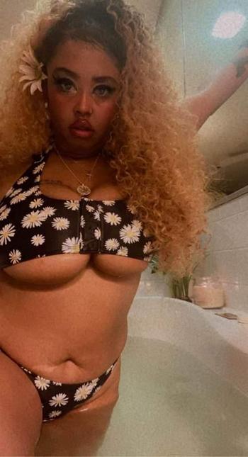 8124896390, female escort, Evansville